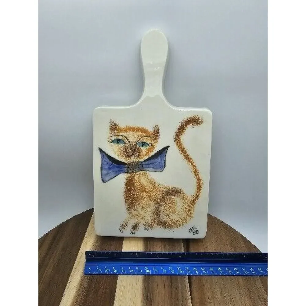 Vintage Handpainted Signed Cat‎ In Bow Tie Ceramic Bread Board Trivet